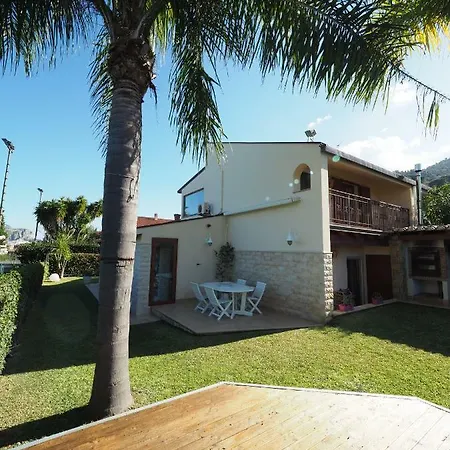 Al Vallon Di Falco - Charming House